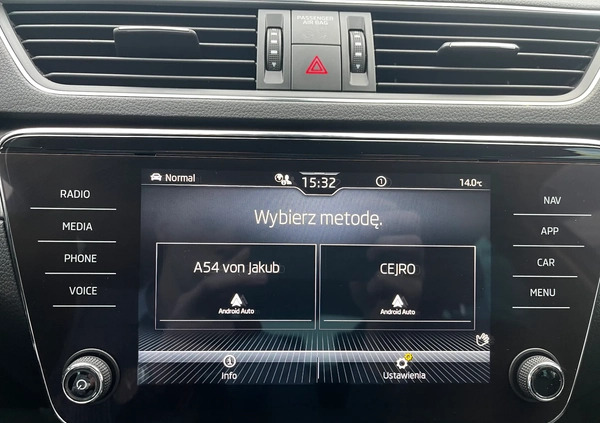 Skoda Superb cena 128900 przebieg: 60000, rok produkcji 2021 z Dynów małe 781